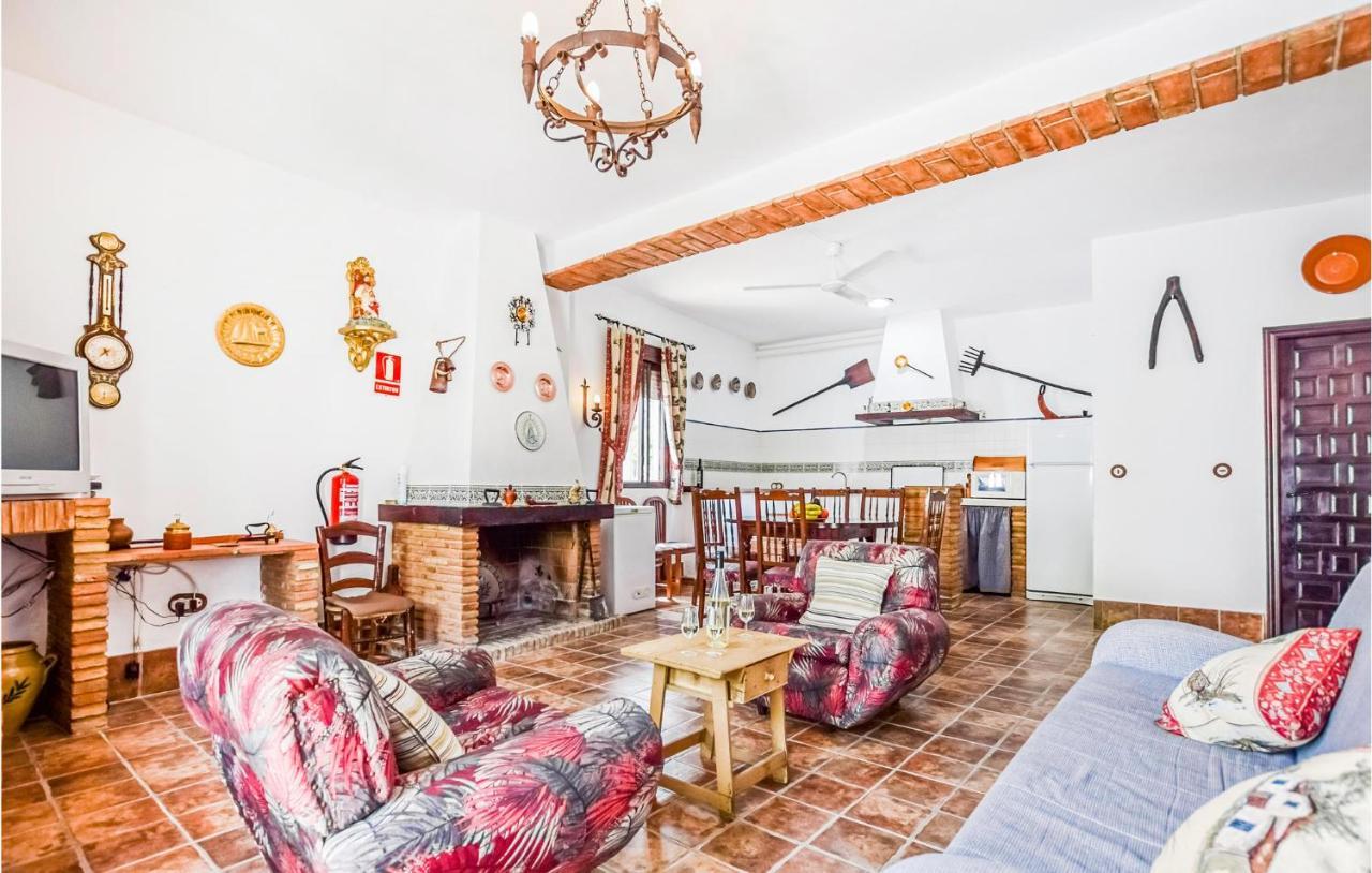 3 Bedroom Awesome Home In Rute Dış mekan fotoğraf