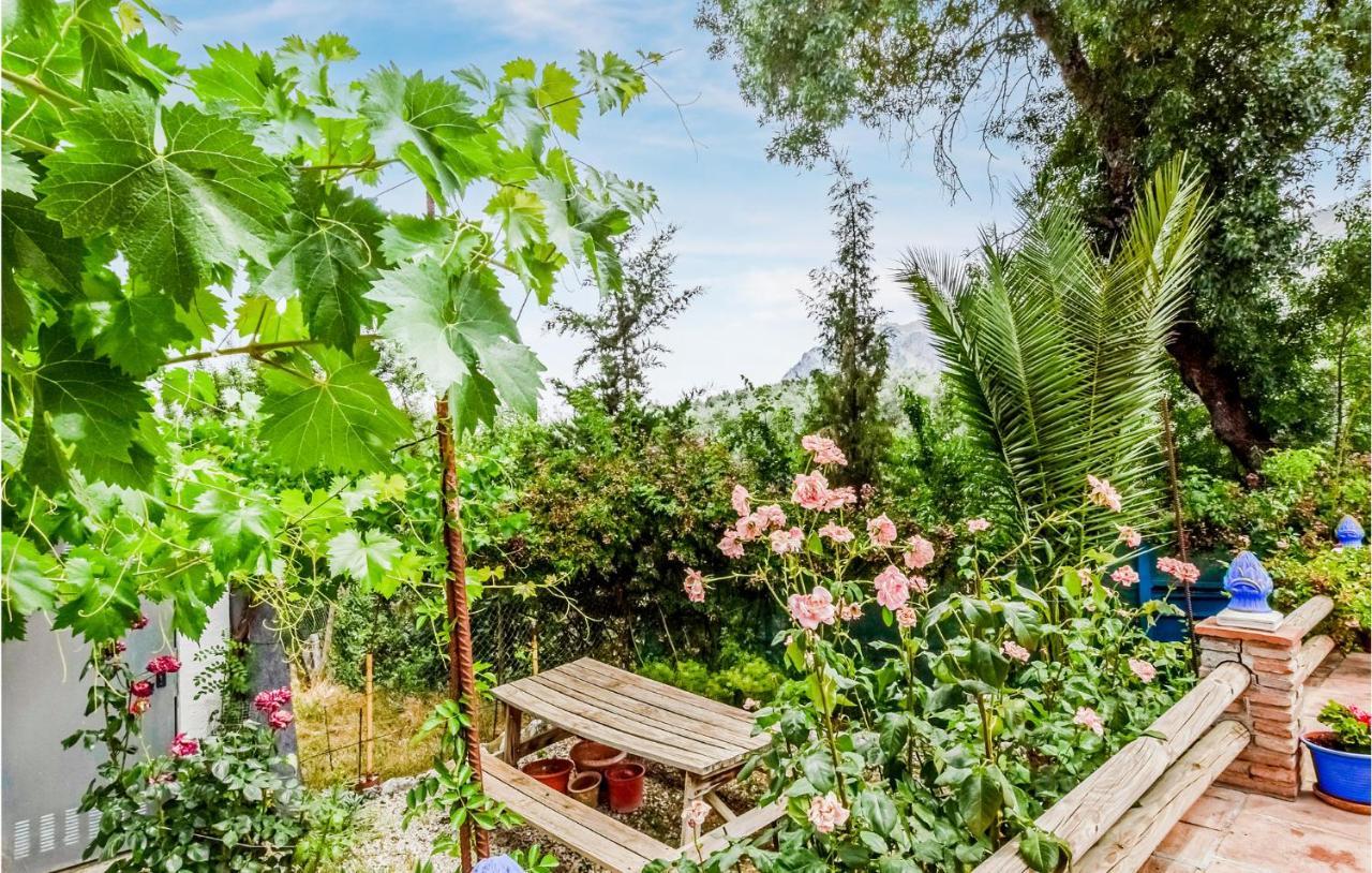 3 Bedroom Awesome Home In Rute Dış mekan fotoğraf