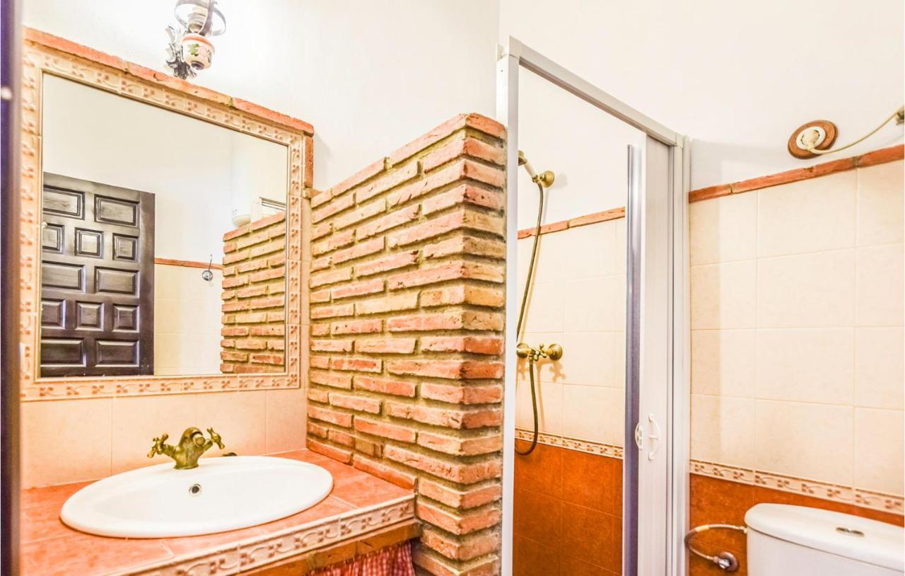3 Bedroom Awesome Home In Rute Dış mekan fotoğraf